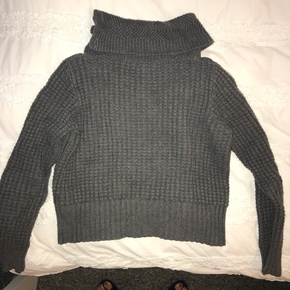 Banana Republic Crop sweater - Picture 4 of 7